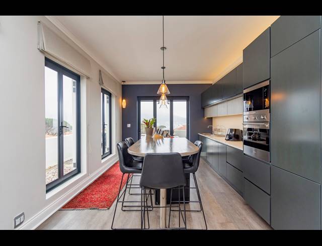 2 BEDROOM APARTMENT FOR SALE IN VREDEHOEK